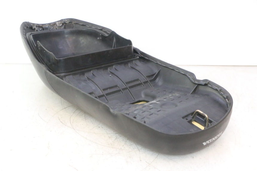 photo de ASIENTO HONDA SH 125 (2001 - 2003) - Vista general del producto