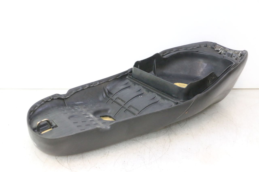 photo de ASIENTO HONDA SH 125 (2001 - 2003) - Estado de la superficie y material