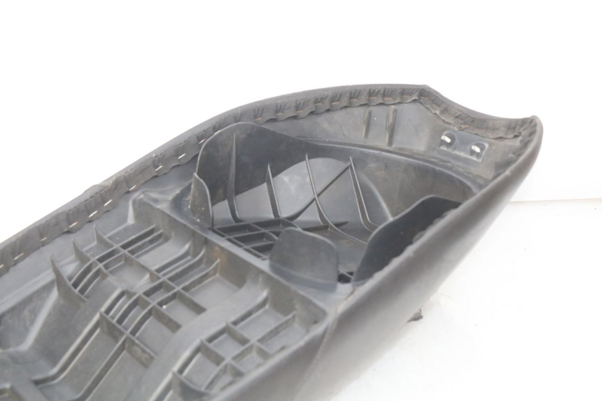 photo de ASIENTO SUZUKI SIXTEEN 125 (2008 - 2010) - Recambio usado revisado