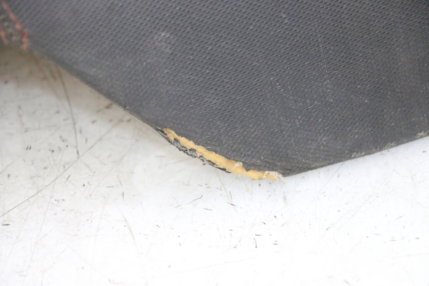 photo de ASIENTO PEUGEOT SPEEDFIGHT 3 AIR 50 (2009 - 2015) - Zoom sobre los componentes