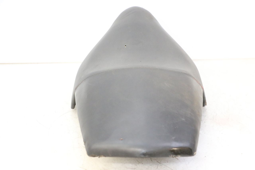 photo de ASIENTO PEUGEOT SPEEDFIGHT 3 AIR 50 (2009 - 2015) - Primer plano de alta resolución