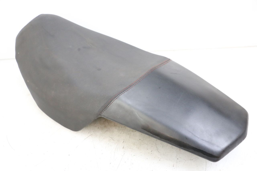 photo de ASIENTO PEUGEOT SPEEDFIGHT 4 2T 50 (2015 - 2019) - Características distintivas