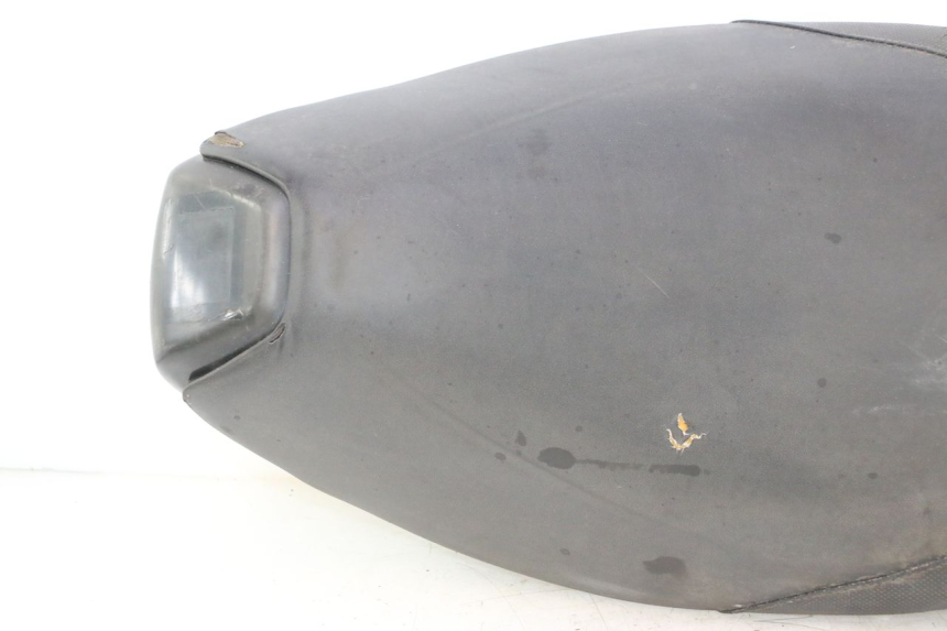 photo de ASIENTO PEUGEOT SPEEDFIGHT LC 50 (1996 - 2002) - Enfoque en la estructura
