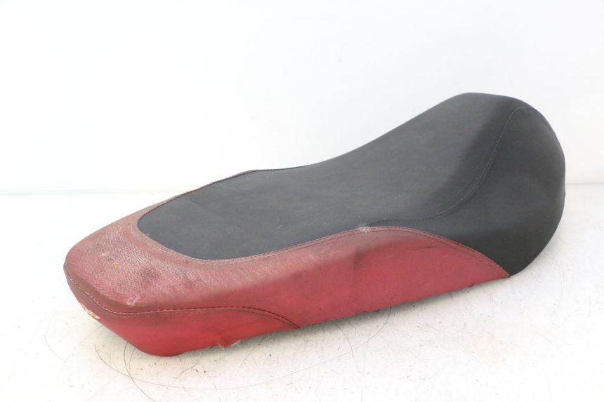 photo de ASIENTO APRILIA SR 2T 50 (2012 - 2017) - Primer plano de alta resolución