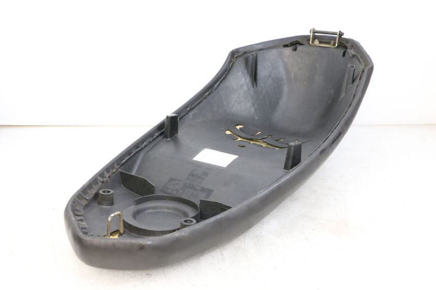 photo de ASIENTO PEUGEOT STREETZONE 2T 50 (2014 - 2019) - Estado de la superficie y material