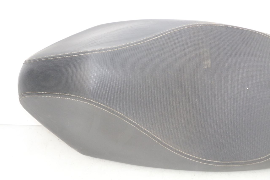 photo de ASIENTO PEUGEOT STREETZONE 4T 50 (2018 - 2023) - Primer plano de alta resolución