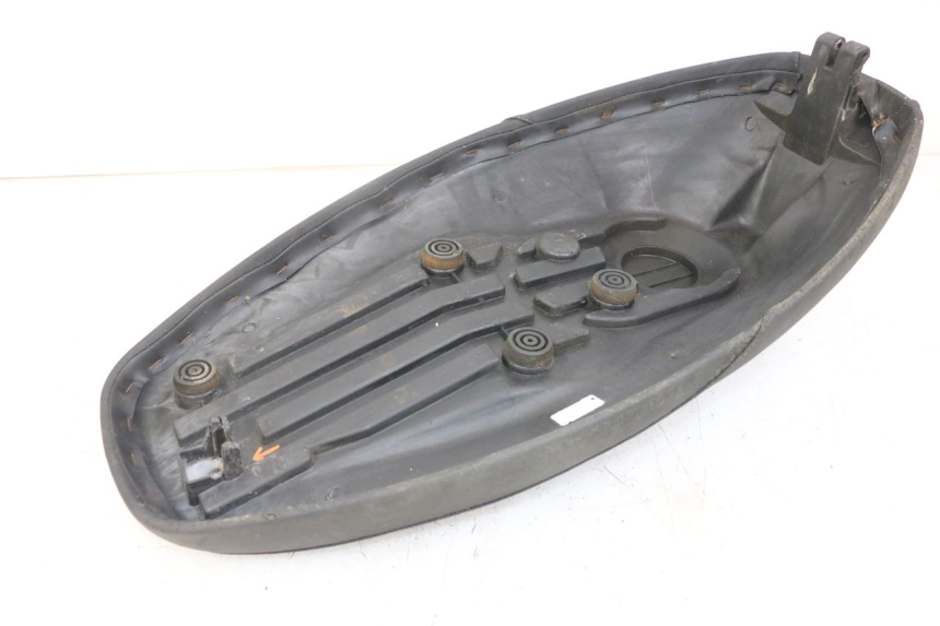 photo de ASIENTO MBK STUNT NAKED 50 (2004 - 2018) - Otra vista del artículo