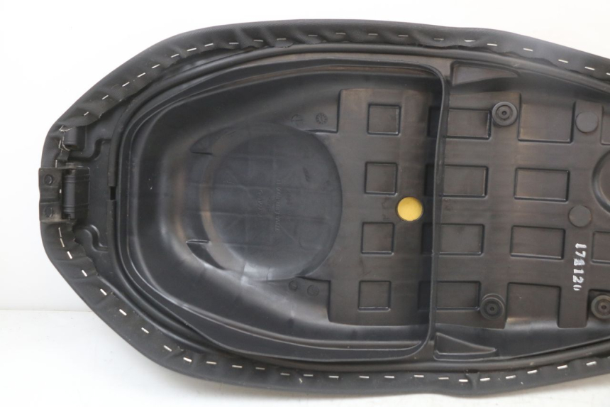 photo de ASIENTO KYMCO SUPER 8 4T 50 (2018 - 2020) - Primer plano técnico