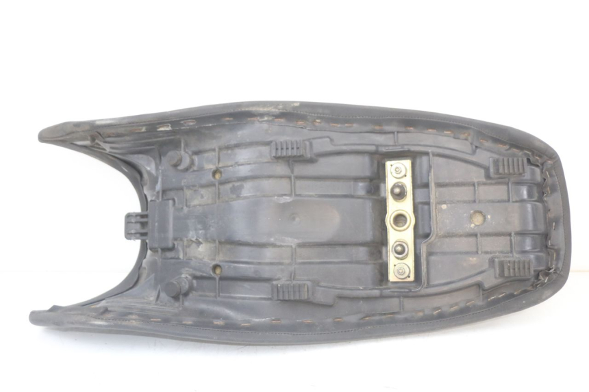 photo de ASIENTO SUZUKI GS F 500 (2004 - 2007) - Recambio usado revisado