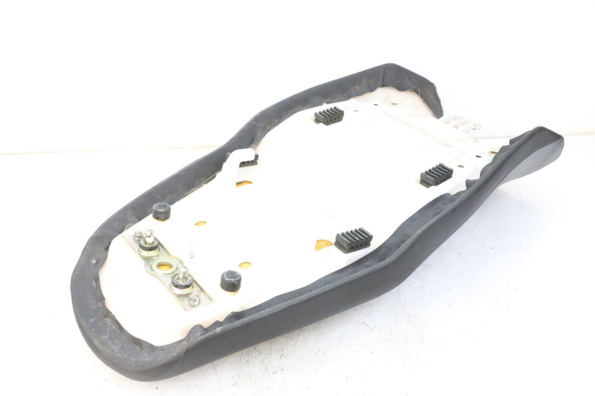 photo de ASIENTO SUZUKI GSF S BANDIT 600 (2000 - 2004) - Detalles de los puntos de fijación