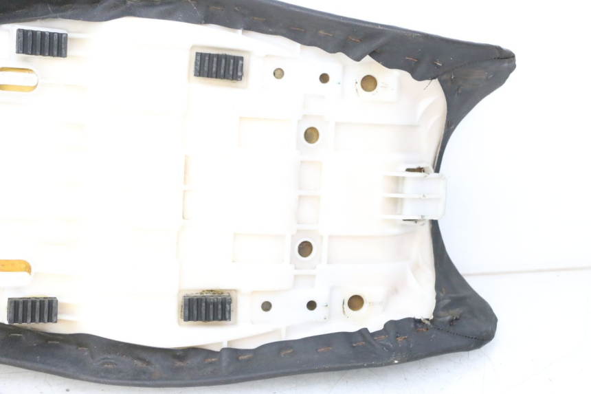 photo de ASIENTO SUZUKI GSF S BANDIT 600 (2000 - 2004) - Estado de la superficie y material