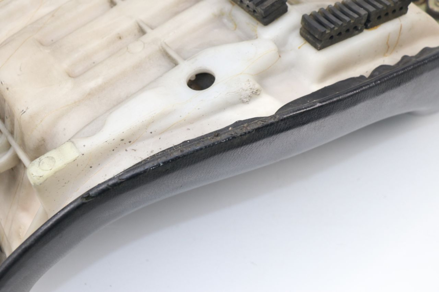 photo de ASIENTO SUZUKI GSX F GSXF 750 (1988 - 1998) - Detalle de la pieza