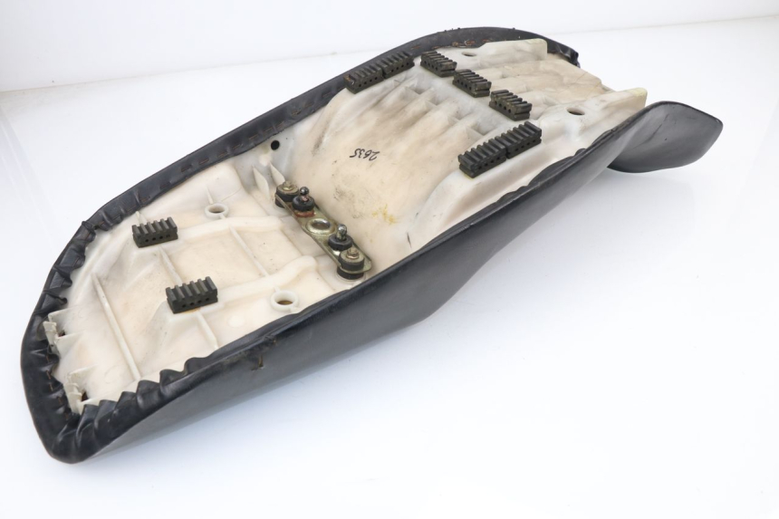 photo de ASIENTO SUZUKI GSX F GSXF 750 (1988 - 1998) - Primer plano de alta resolución