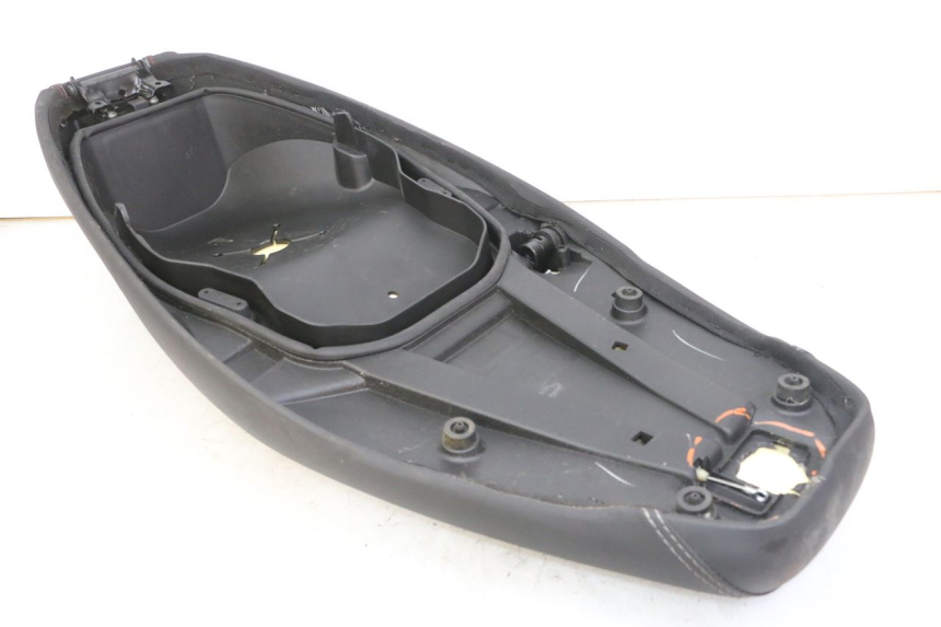 photo de ASIENTO APRILIA SXR 50 (2021 - 2023) - Otra vista del artículo