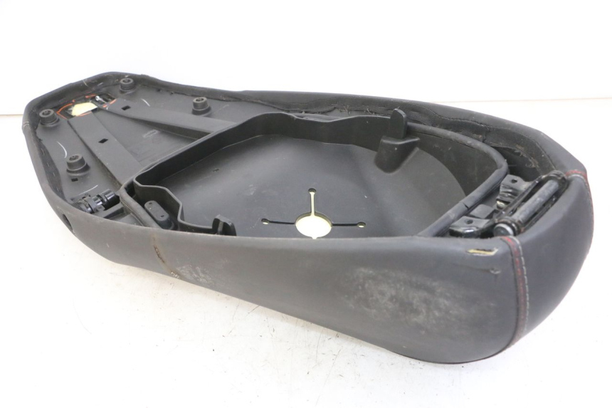 photo de ASIENTO APRILIA SXR 50 (2021 - 2023) - Primer plano de alta resolución