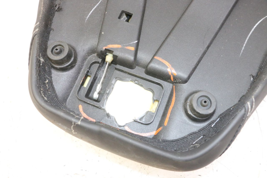 photo de ASIENTO APRILIA SXR 50 (2021 - 2023) - Enfoque en la estructura