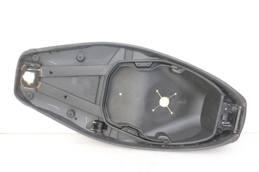 photo de ASIENTO APRILIA SXR 50 (2021 - 2023) - Perfil de la pieza de repuesto