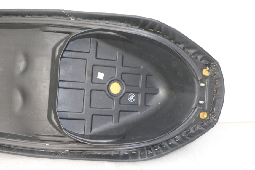 photo de ASIENTO SYM JET 14 4T 50 (2018 - 2022) - Zoom sobre los componentes