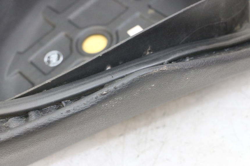 photo de ASIENTO SYM JET 14 4T 50 (2018 - 2022) - Estado de la superficie y material