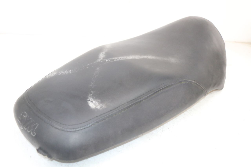 photo de ASIENTO SYM ORBIT III 3 4T 50 (2018 - 2021) - Detalles de los puntos de fijación