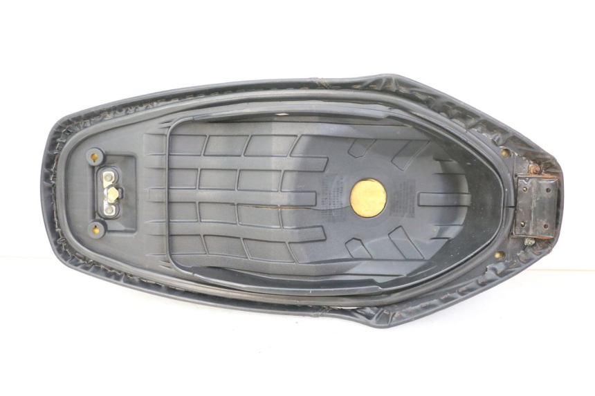 photo de ASIENTO SYM ORBIT III 3 4T 50 (2018 - 2021) - Perfil de la pieza de repuesto