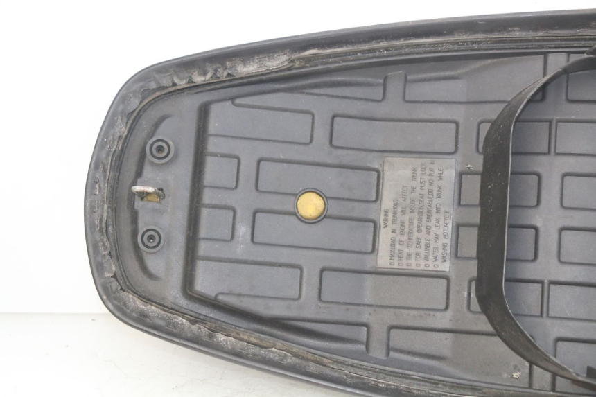 photo de ASIENTO SYM SYMPHONY 125 (2009 - 2015) - Estado de la superficie y material