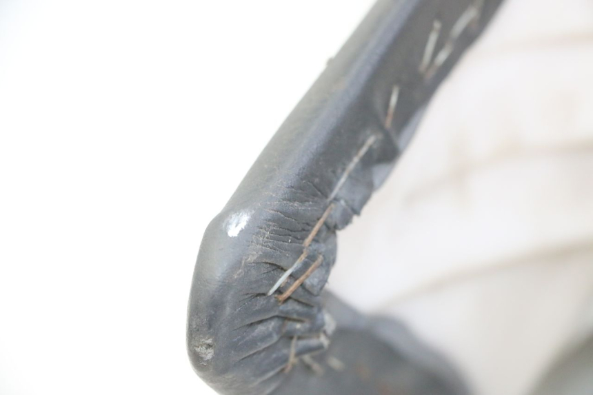 photo de ASIENTO YAMAHA TDR DELTABOX 125 (1997 - 2003) - Enfoque en la estructura