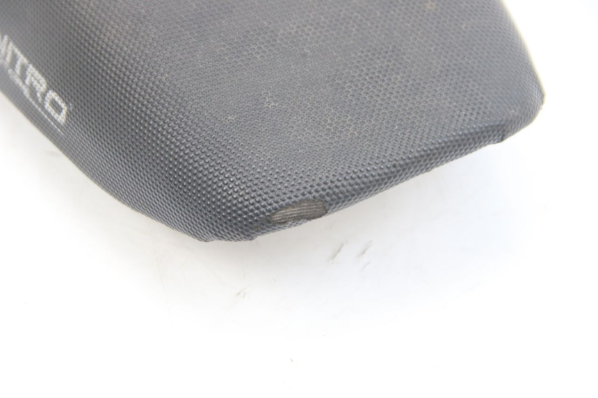 photo de ASIENTO NITRO MOTORS THUNDER 125 - Primer plano técnico