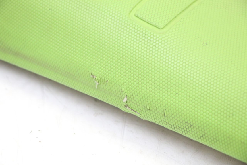 photo de ASIENTO SMALL MX THUNDER 250 - Detalles de los puntos de fijación