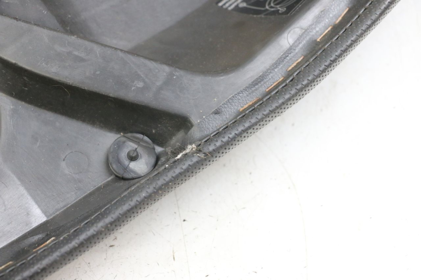 photo de ASIENTO PEUGEOT TKR TREKKER FURIOUS 50 (2005 - 2014) - Detalle de la pieza
