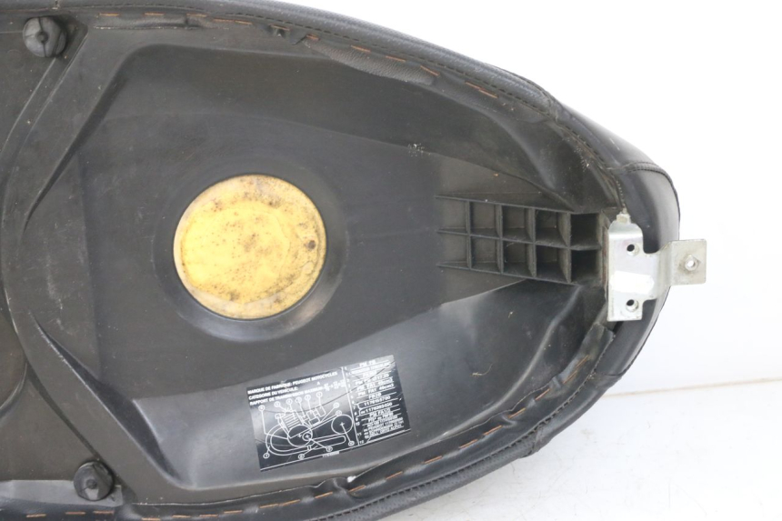photo de ASIENTO PEUGEOT TKR TREKKER FURIOUS 50 (2005 - 2014) - Inspección visual detallada