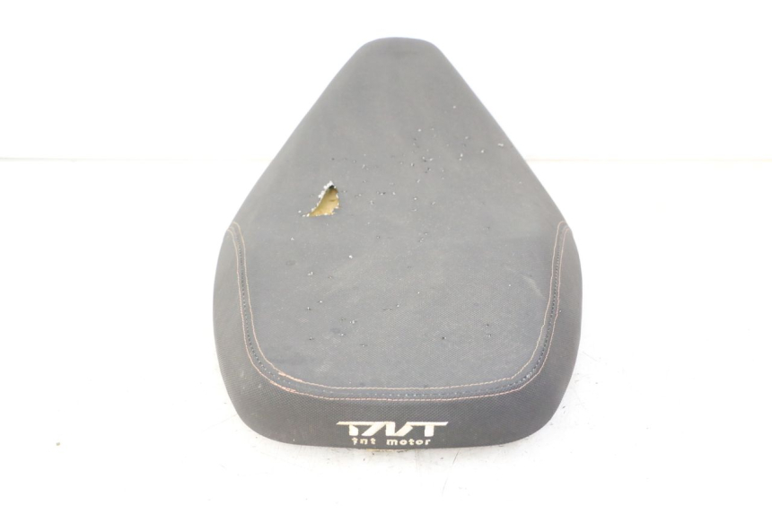 photo de ASIENTO TNT MOTOR BOSTON 4T 50 (2018 - 2025) - Primer plano técnico