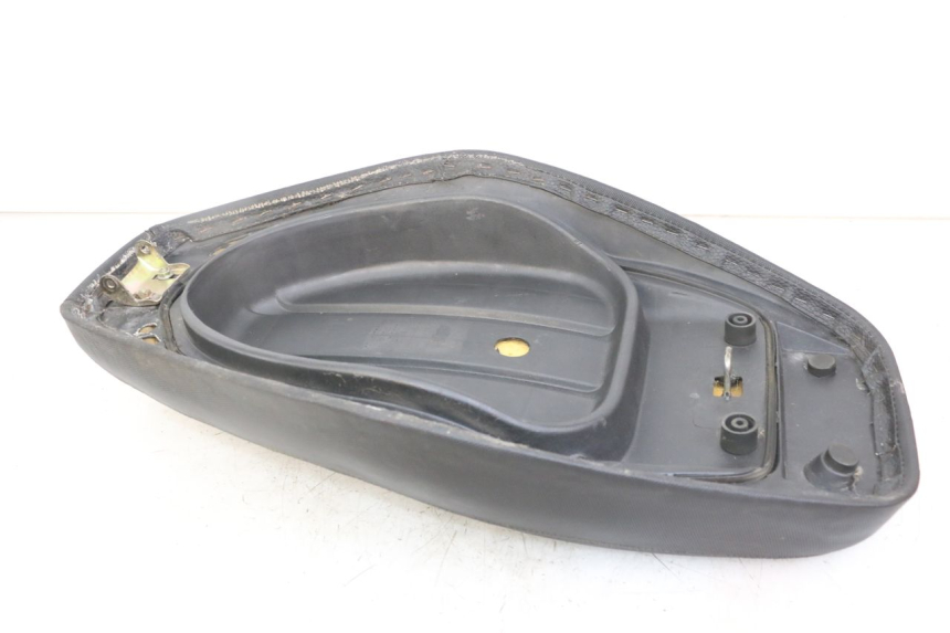 photo de ASIENTO TNT MOTOR ROMA 10' 4T 50 (2019 - 2022) - Zoom estado de uso