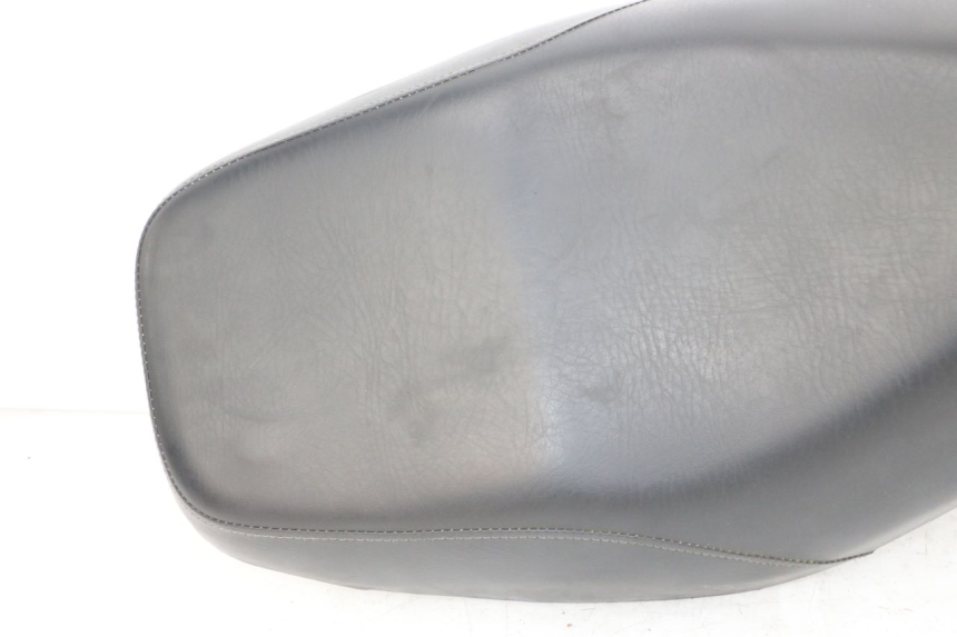 photo de ASIENTO BAOTIAN TRAVEL SPIRIT 50 (2010 - 2012) - Zoom sobre los componentes