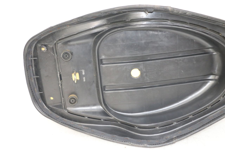 photo de ASIENTO BAOTIAN TRAVEL SPIRIT 50 (2010 - 2012) - Marcados y referencias originales