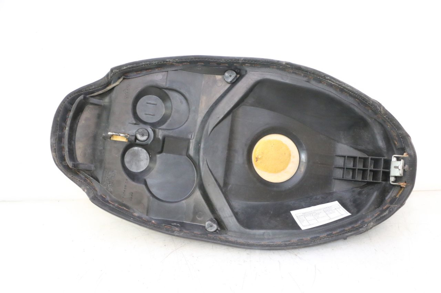 photo de ASIENTO PEUGEOT TREKKER 50 (1995 - 2004) - Estado de la superficie y material