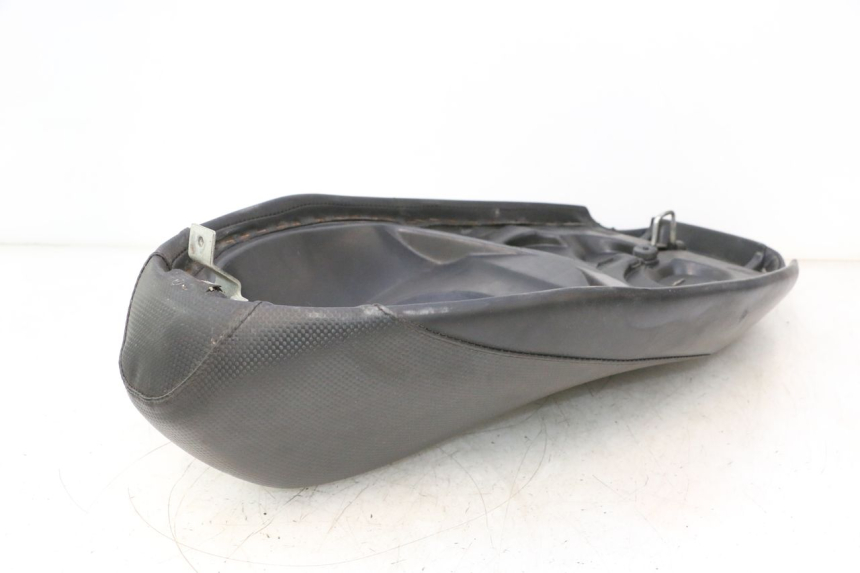 photo de ASIENTO PEUGEOT TREKKER 50 (1995 - 2004) - Características distintivas