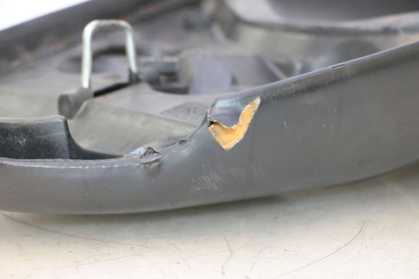photo de ASIENTO PEUGEOT TREKKER 50 (1995 - 2004) - Primer plano de alta resolución