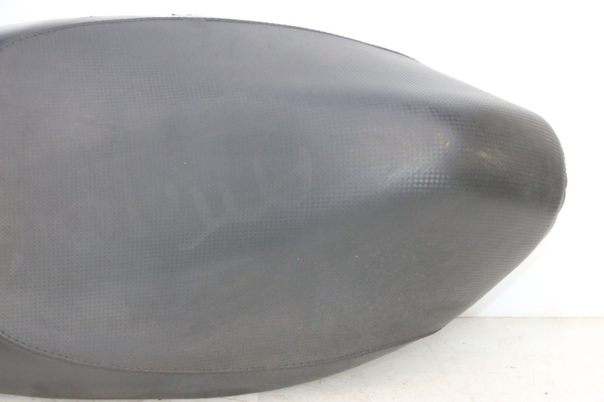 photo de ASIENTO PEUGEOT TREKKER 50 (1995 - 2004) - Perfil de la pieza de repuesto