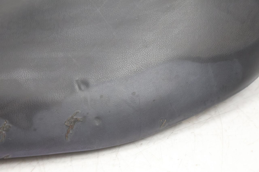 photo de ASIENTO PEUGEOT TREKKER 50 (1995 - 2004) - Características distintivas