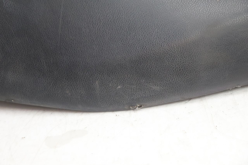 photo de ASIENTO PEUGEOT TREKKER 50 (1995 - 2004) - Detalles de los puntos de fijación