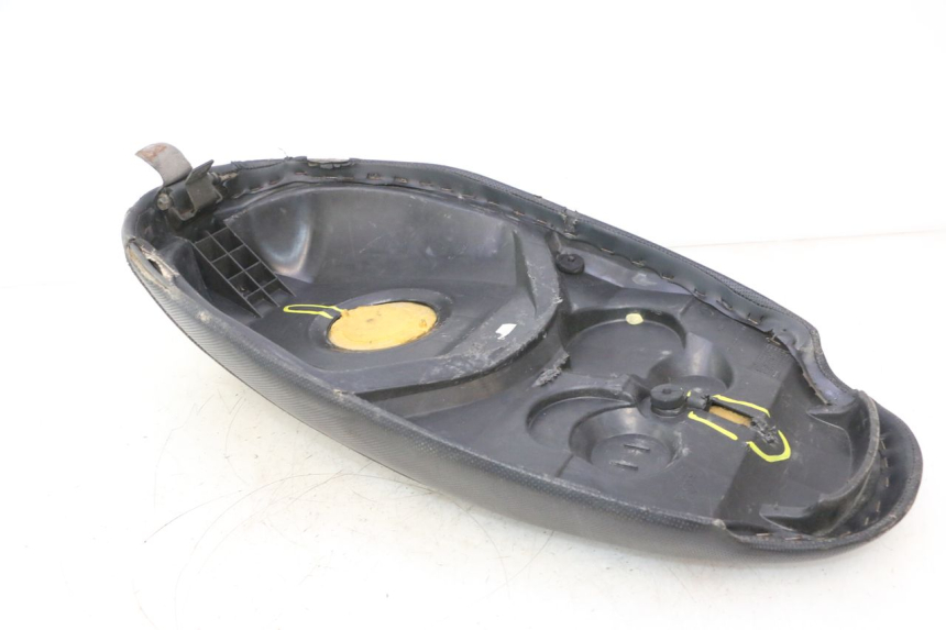 photo de ASIENTO PEUGEOT TREKKER 50 (1995 - 2004) - Otra vista del artículo
