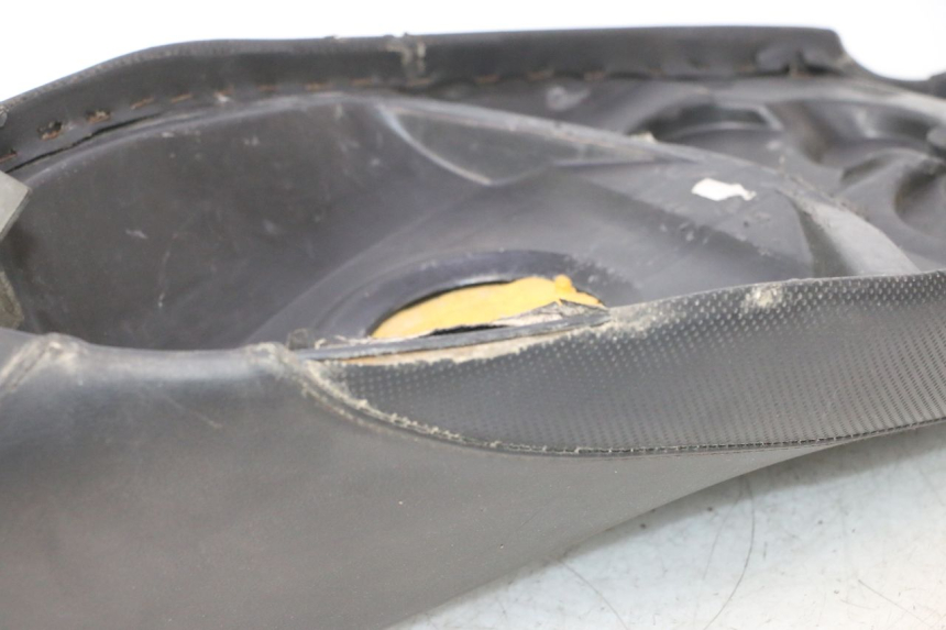 photo de ASIENTO PEUGEOT TREKKER 50 (1995 - 2004) - Primer plano de alta resolución