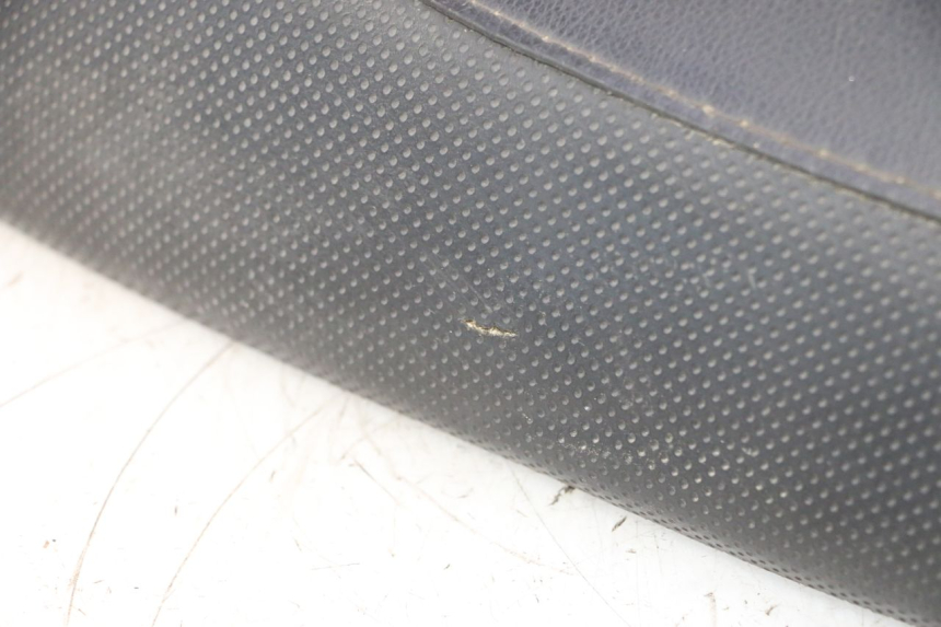 photo de ASIENTO PEUGEOT TREKKER 50 (1995 - 2004) - Estado de la superficie y material