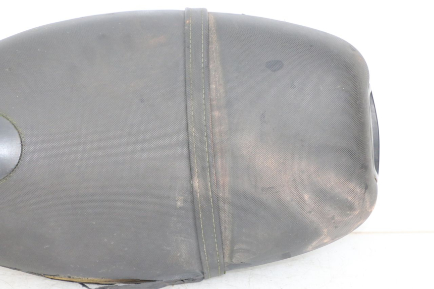 photo de ASIENTO PIAGGIO TYPHOON 50 (2000 - 2009) - Primer plano de alta resolución