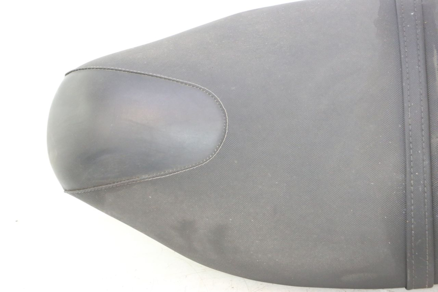 photo de ASIENTO PIAGGIO TYPHOON 50 (2000 - 2009) - Zoom sobre los componentes