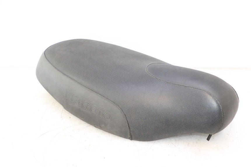 photo de ASIENTO PIAGGIO TYPHOON 50 (1993 - 1999) - Primer plano técnico