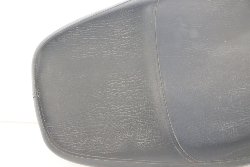 photo de ASIENTO UNIVERSAL BIKE ZN50QT-11B 50 (2018 - 2021) - Zoom sobre los componentes