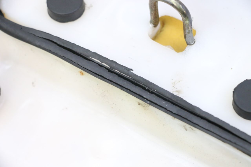 photo de ASIENTO UNIVERSAL BIKE ZN50QT-11B 50 (2018 - 2021) - Detalles de los puntos de fijación