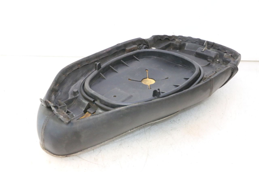 photo de ASIENTO PIAGGIO VESPA S 2T 50 (2007 - 2014) - Marcados y referencias originales